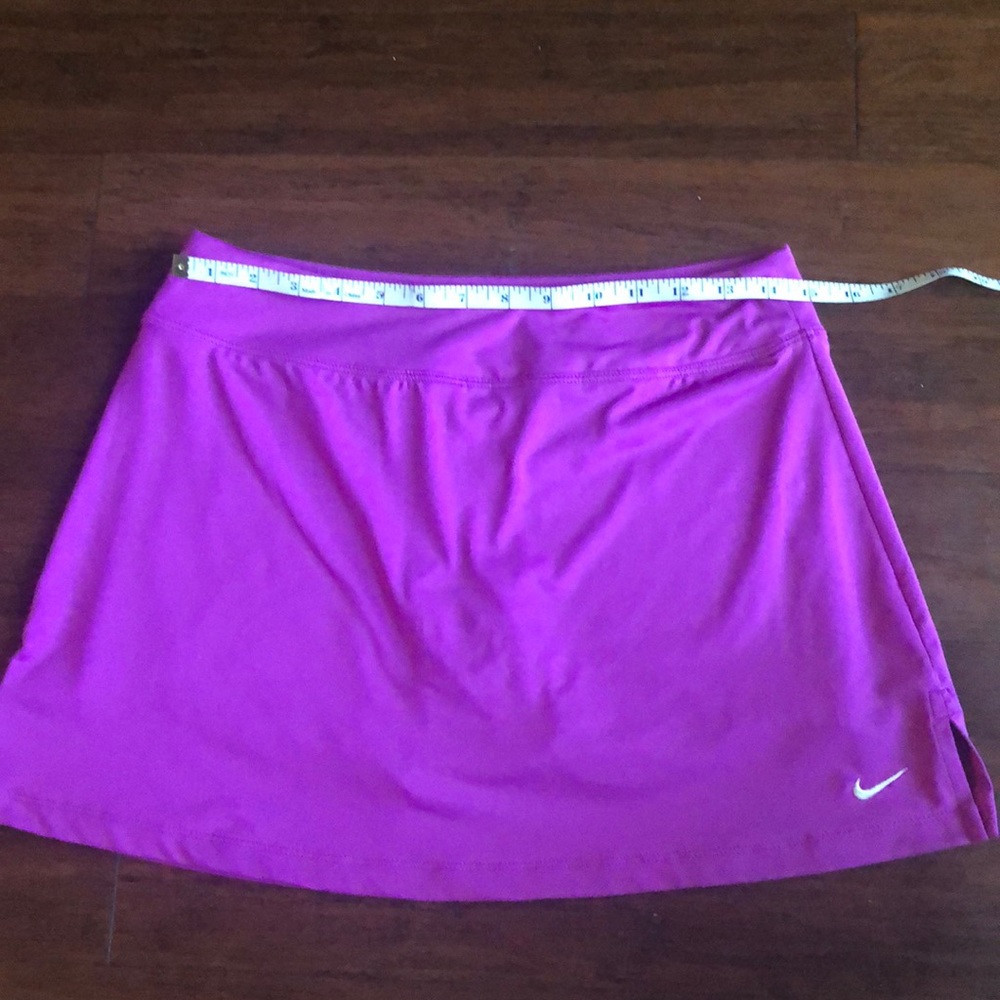 Magenta Nike skirt/skort